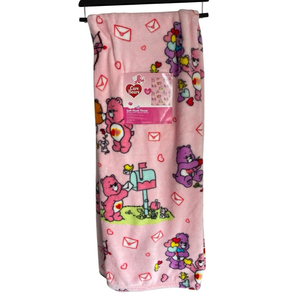 Care Bear Valentines Soft Plush Throw 50x70 NEW